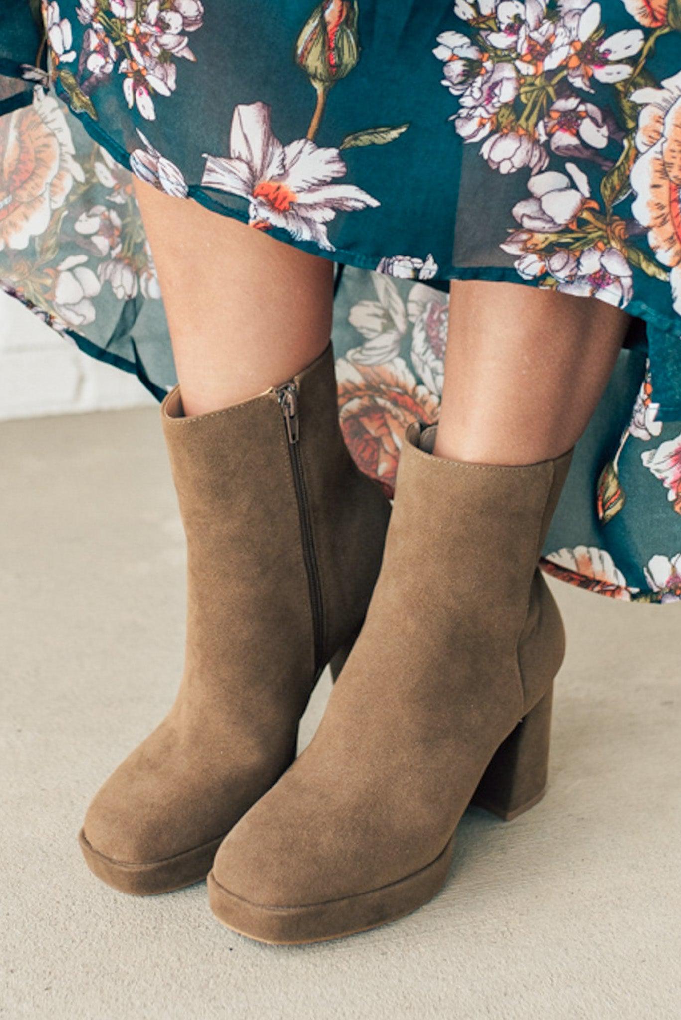 Quinn Platform Boots