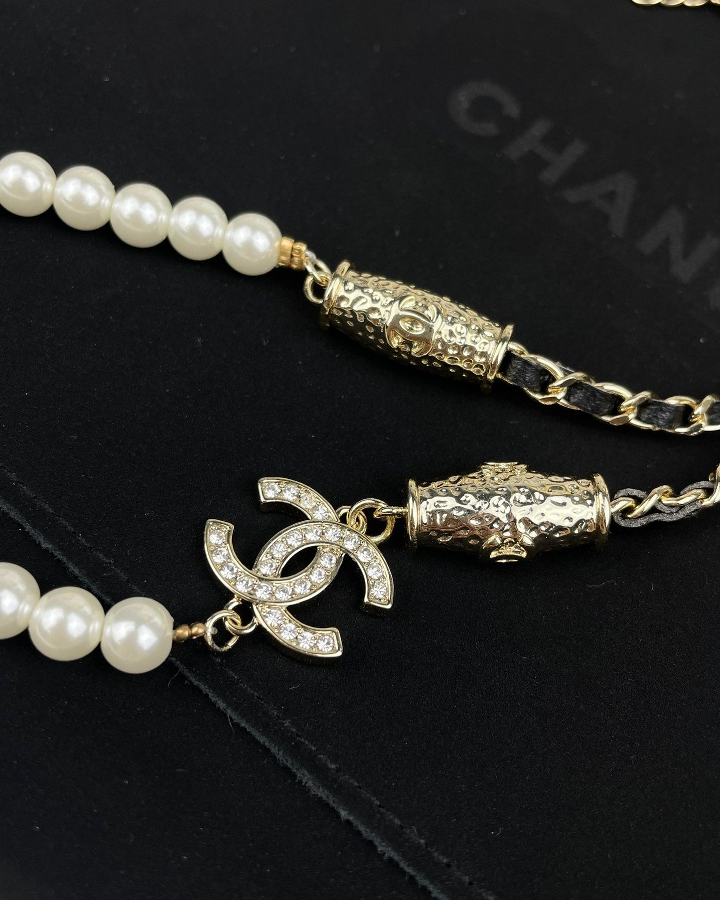 18K  Chanel Crystals Choker Necklace